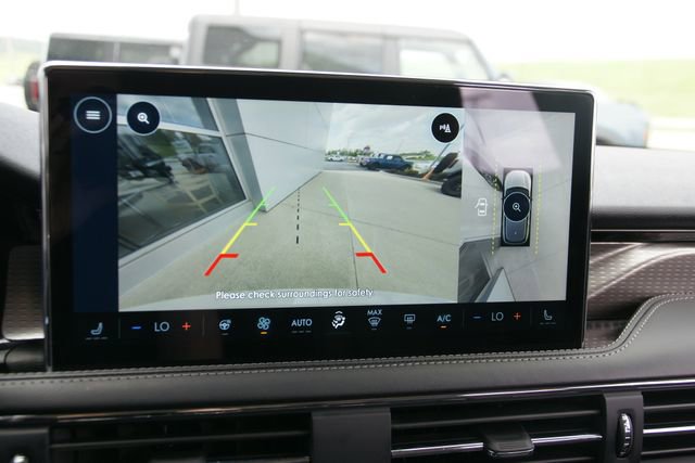 Used 2024 Lincoln Corsair Reserve w/ Equipment Group 201A FWD image 24