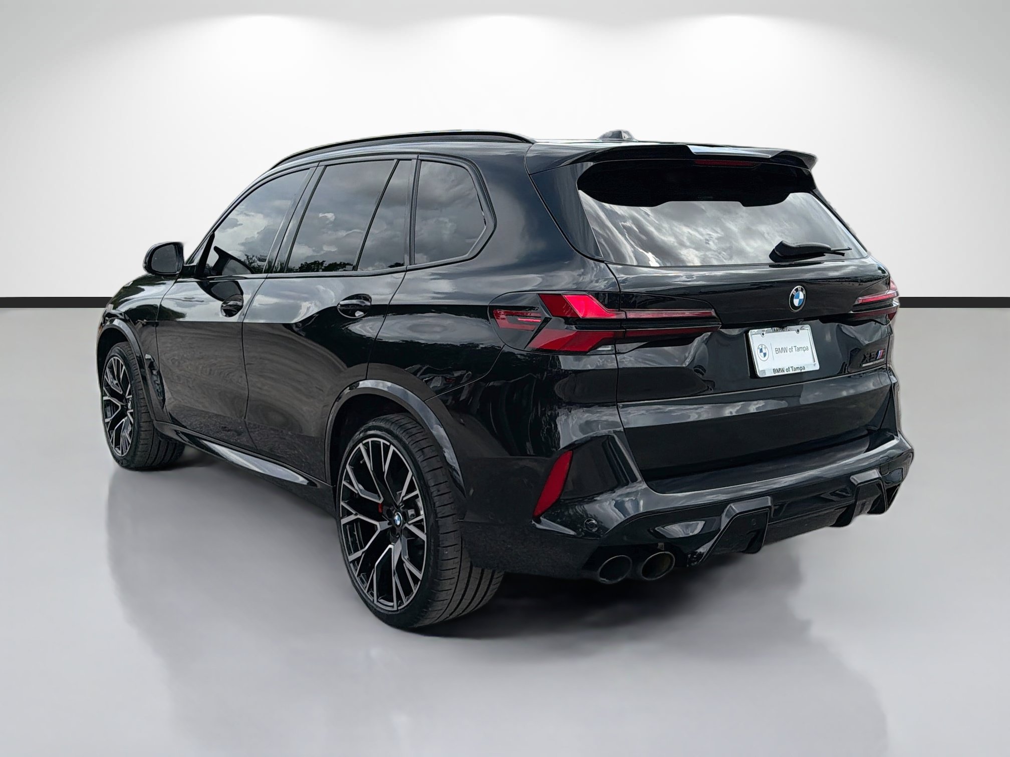Used 2025 BMW X5 M Competition w/ Executive Package AWD/4WD image 5