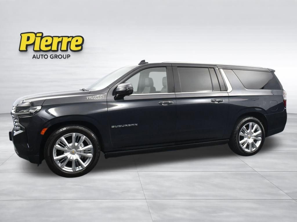 Used 2023 Chevrolet Suburban High Country RWD image 5