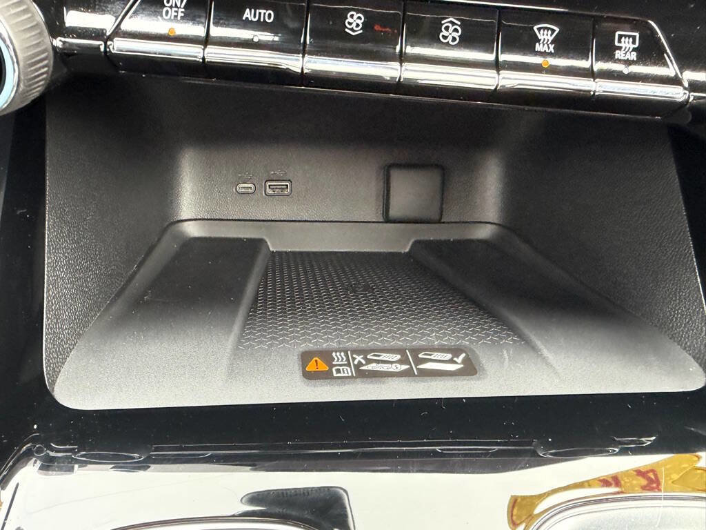 Used 2026 Chevrolet Traverse RS image 34