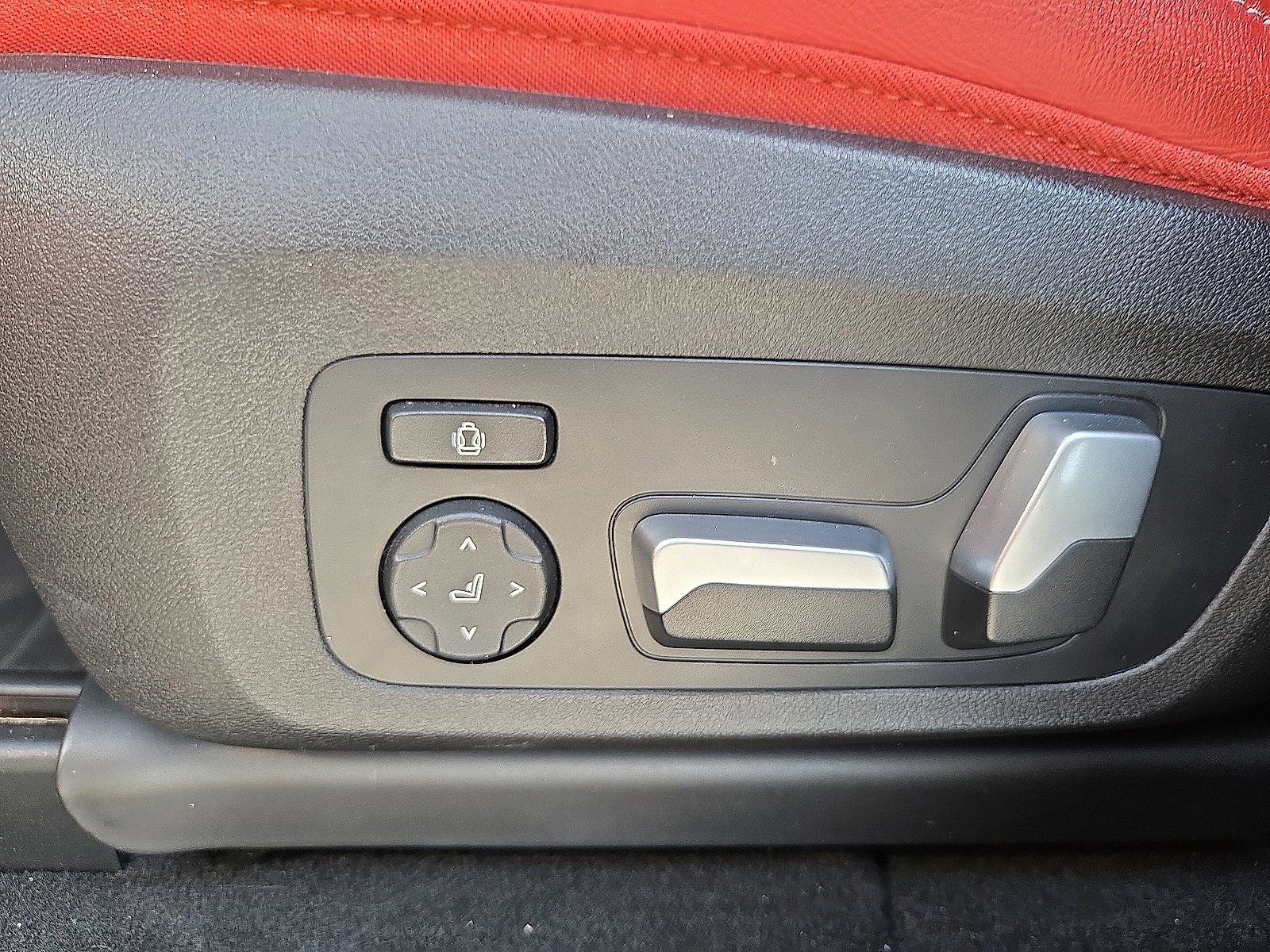 Used 2023 BMW X4 M w/ Competition Package image 15