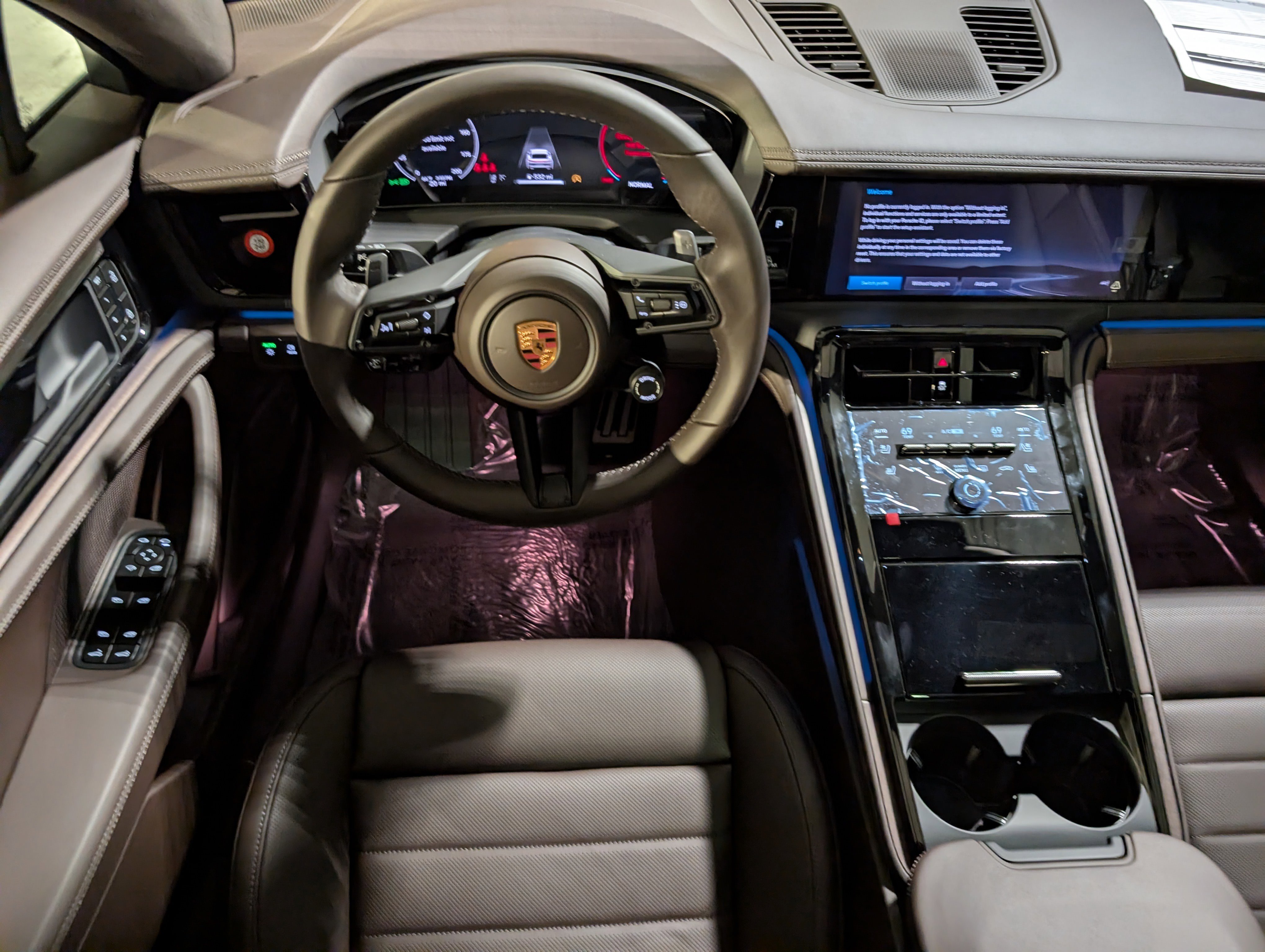 New 2026 Porsche Panamera 4 image 6