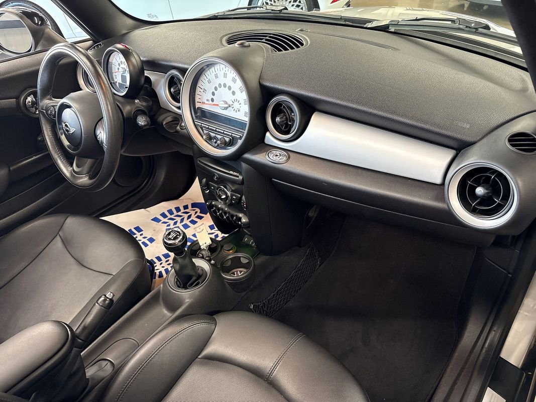 Used 2013 MINI Cooper Convertible FWD image 46