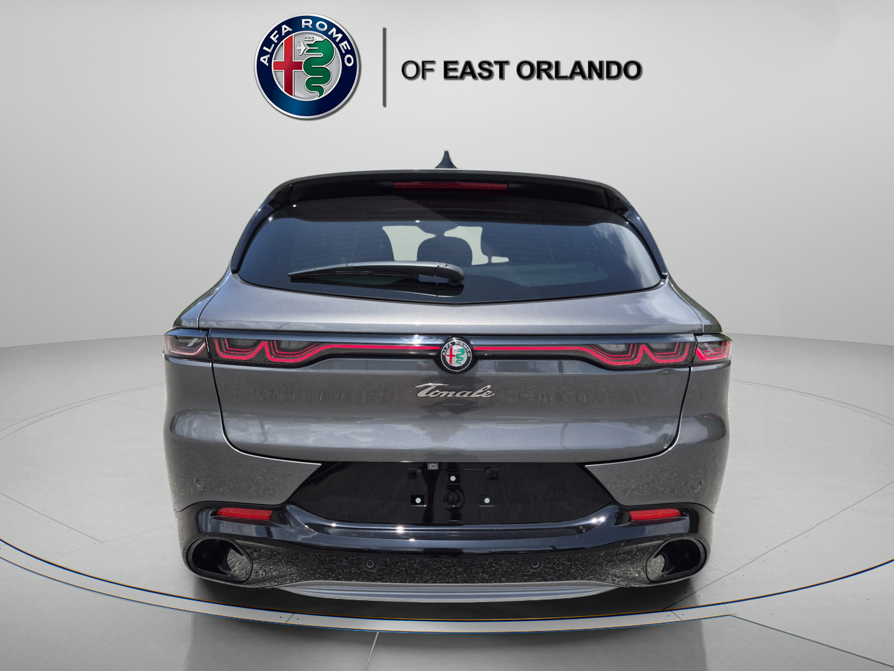 Used 2024 Alfa Romeo Tonale Ti w/ Premium Interior Package AWD/4WD image 11