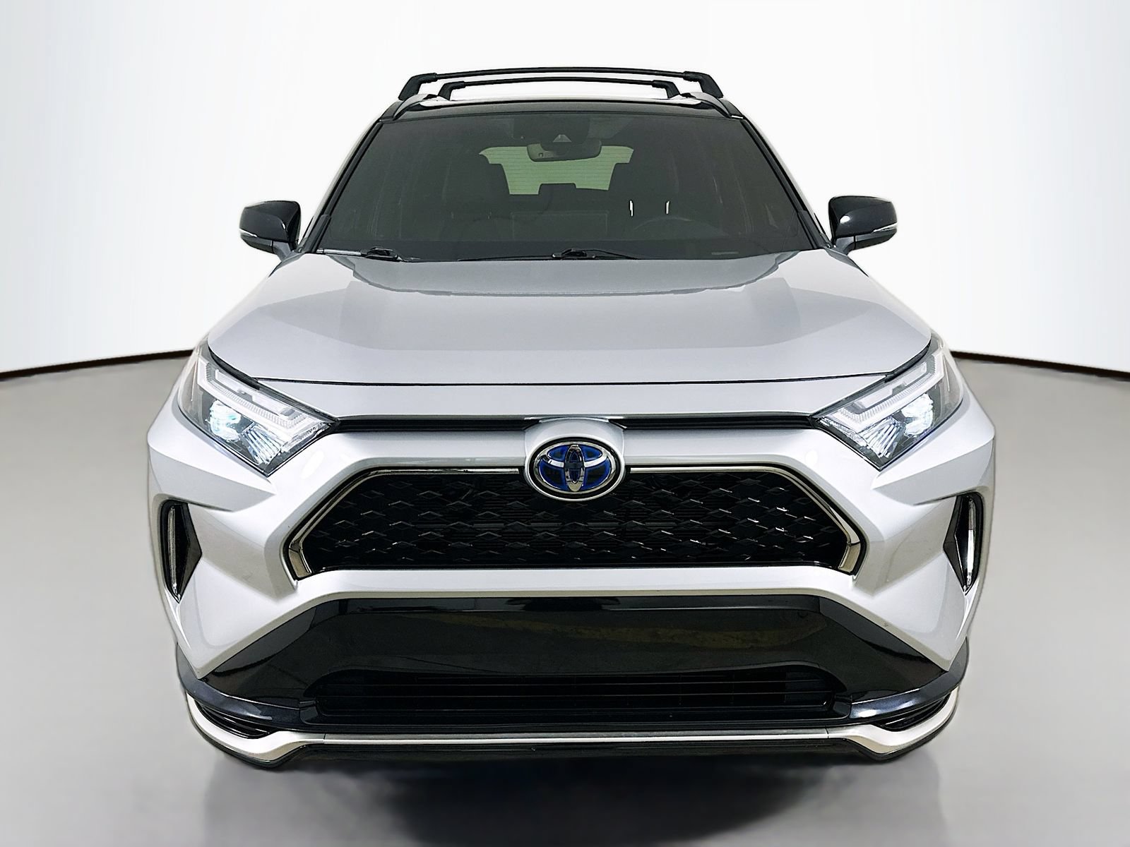 Used 2024 Toyota RAV4 XSE w/ Weather Package AWD/4WD image 2