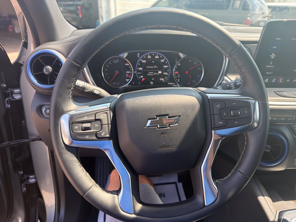 Used 2024 Chevrolet Blazer RS w/ Driver Confidence II Package AWD/4WD image 17