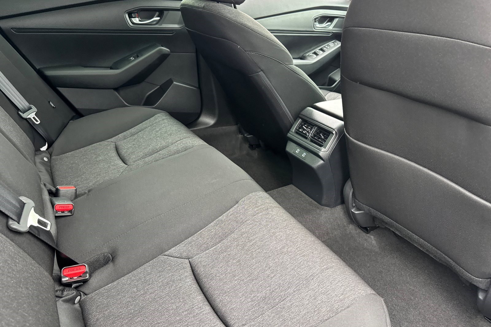 Used 2025 Honda Accord SE image 29
