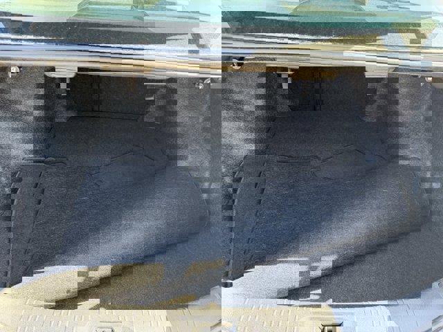 Used 2024 Nissan Altima 2.5 SR FWD image 10