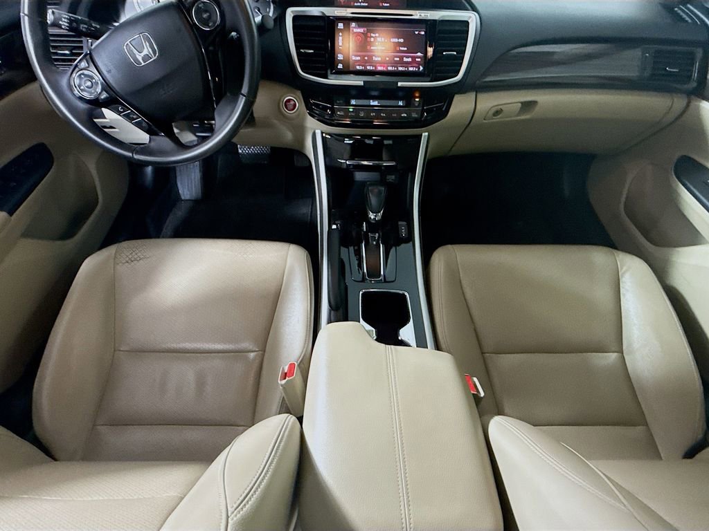 Used 2017 Honda Accord EX-L image 13