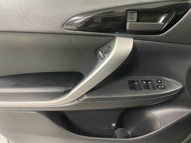 Used 2020 Mitsubishi Eclipse Cross ES image 9
