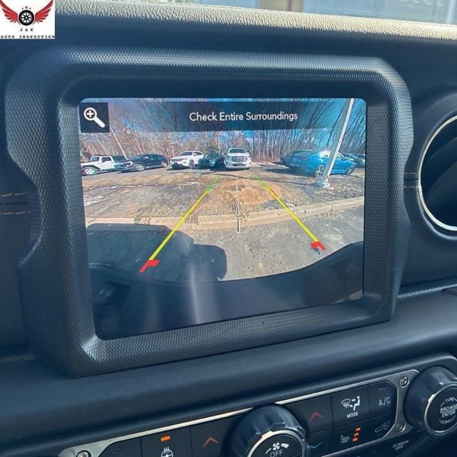 Used 2021 Jeep Gladiator Overland image 12