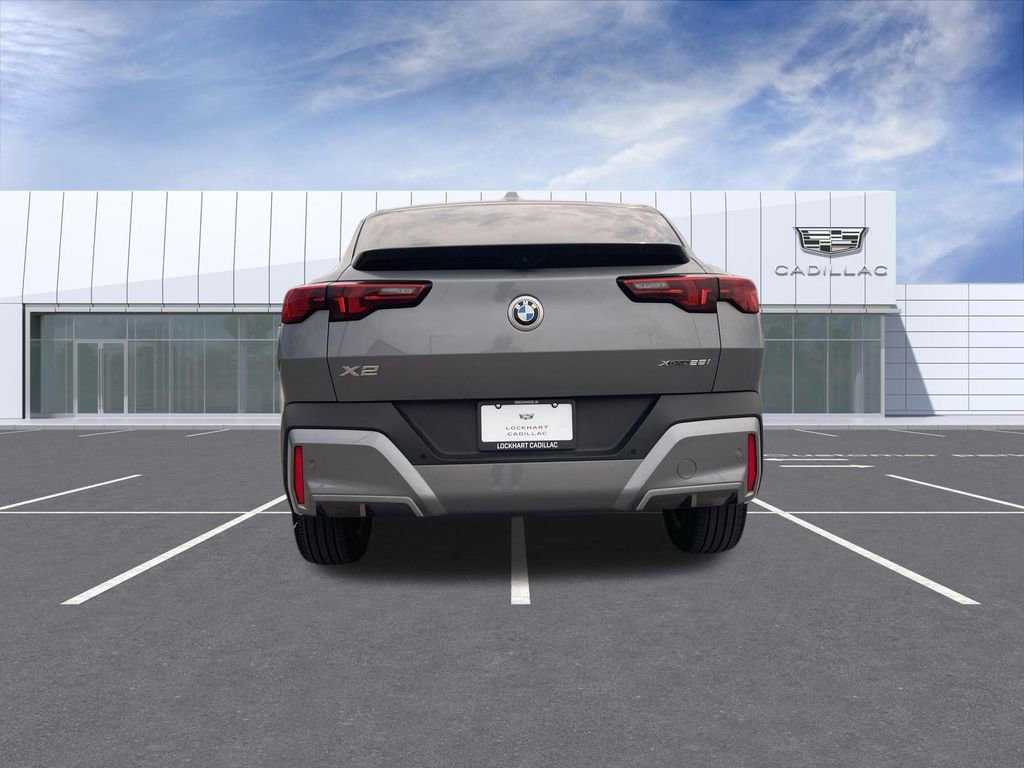Used 2025 BMW X2 xDrive28i AWD/4WD image 7