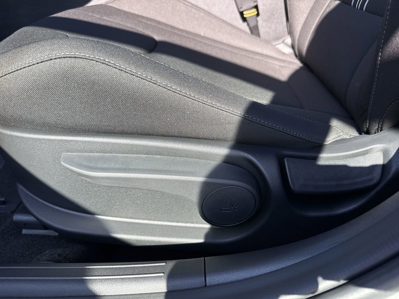 New 2025 Hyundai Elantra Sport image 14