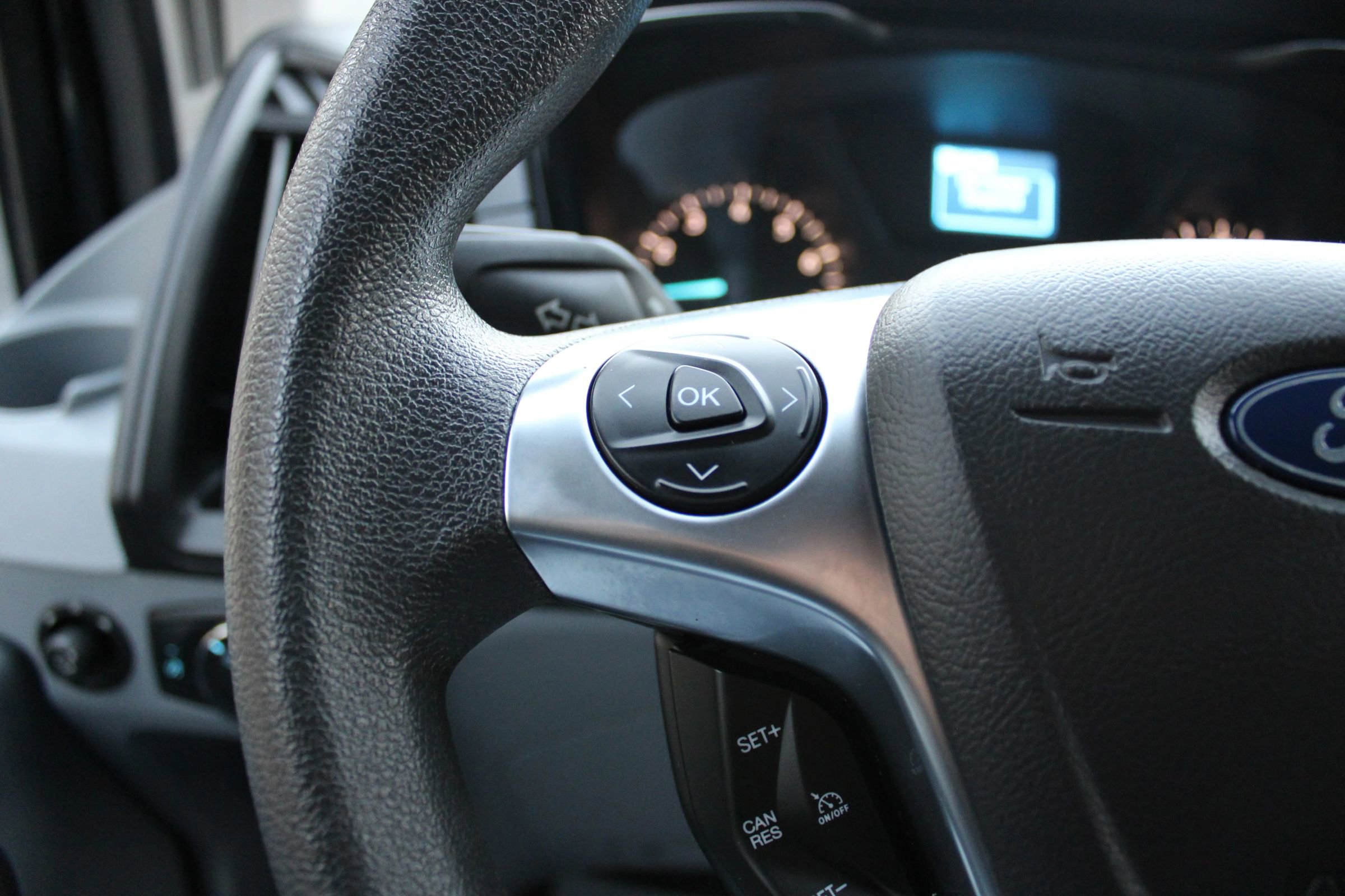 Used 2019 Ford Transit 350 XLT image 8