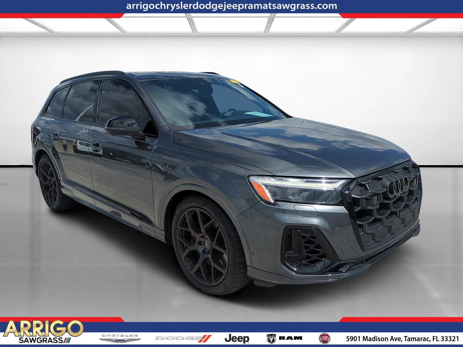 Used 2025 Audi SQ7 Premium Plus w/ Executive Package image 1