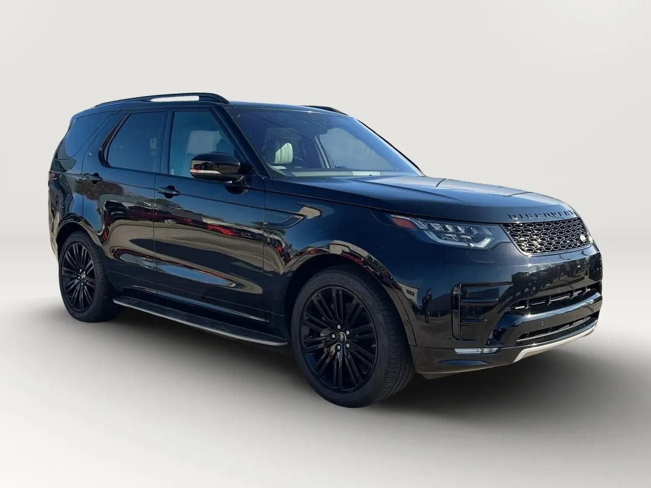 Used 2019 Land Rover Discovery HSE Luxury