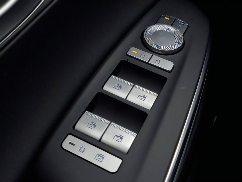 New 2026 Genesis GV70 2.5T AWD/4WD image 16