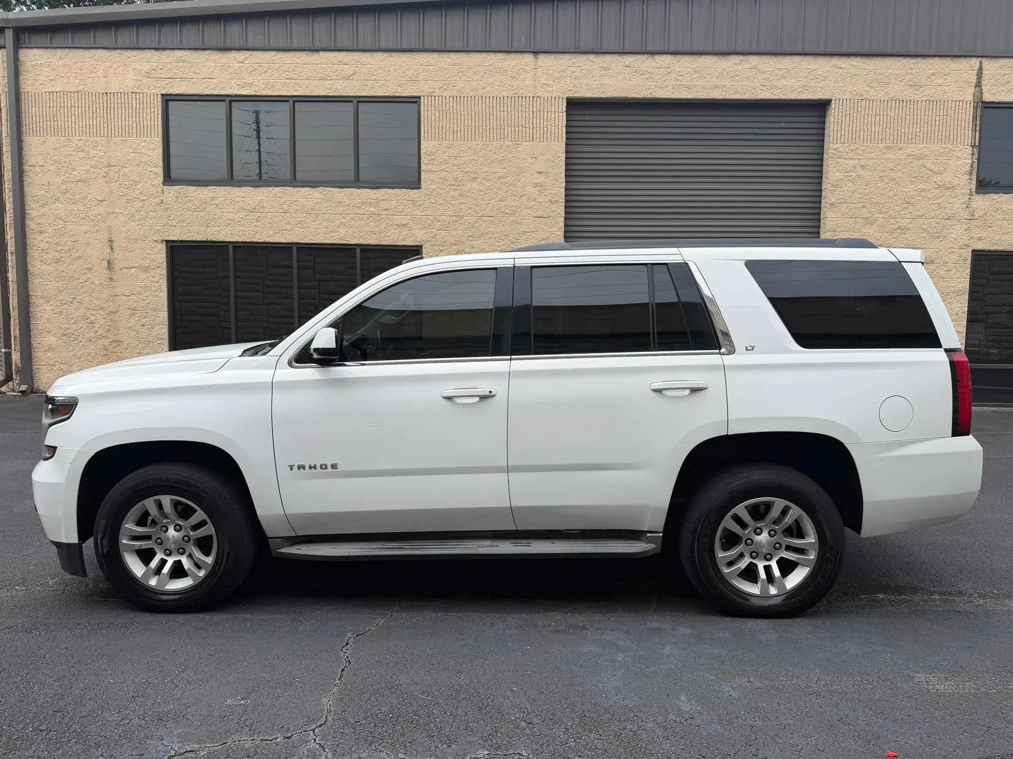 Used 2015 Chevrolet Tahoe LT AWD/4WD image 3