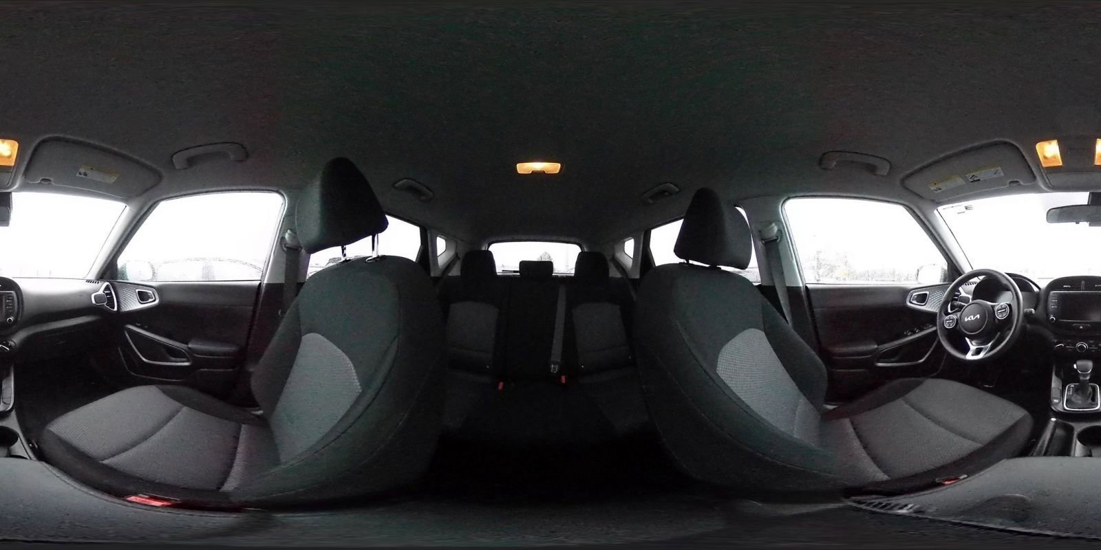 Used 2025 Kia Soul LX w/ LX Technology Package FWD image 40