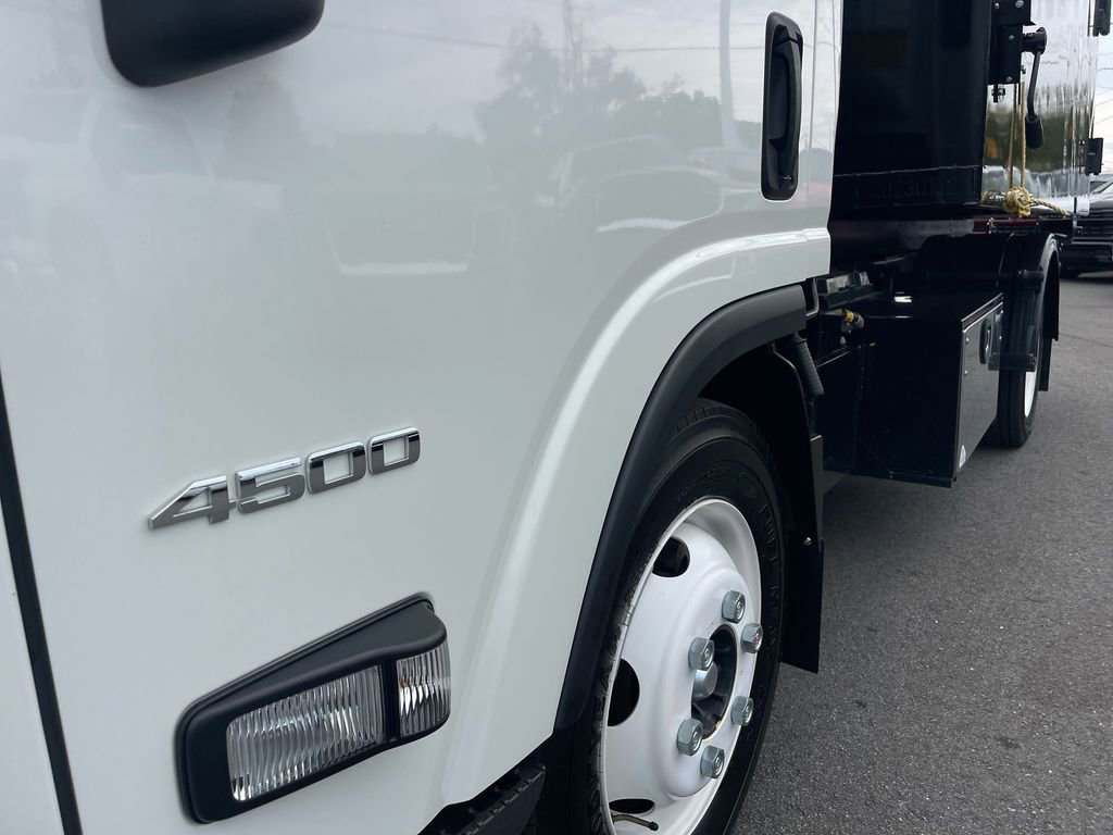 Used 2024 Chevrolet Low Cab Forward RWD image 23