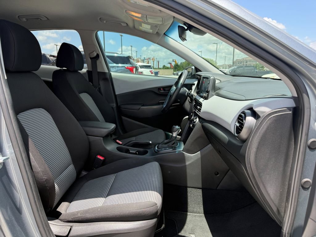 Used 2021 Hyundai Kona SEL w/ Cargo Package FWD image 26
