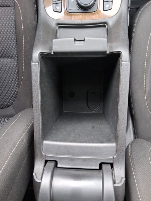 Used 2021 GMC Acadia SLE w/ Driver Convenience Package image 15