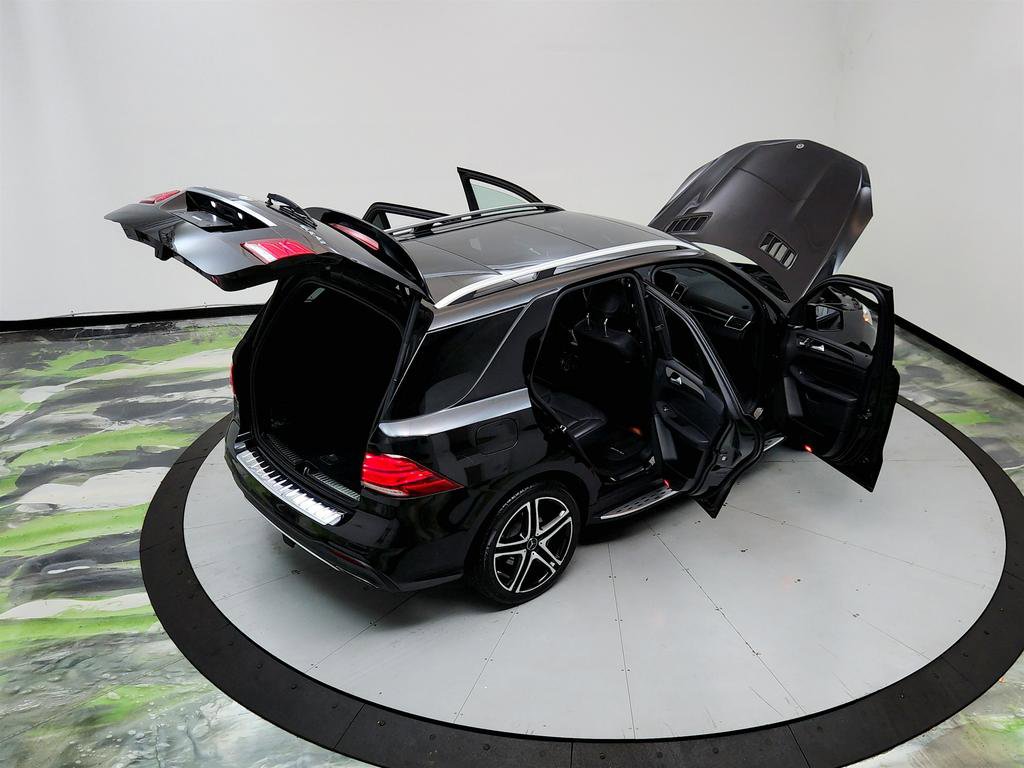 Used 2018 Mercedes-Benz GLE 43 AMG 4MATIC image 40