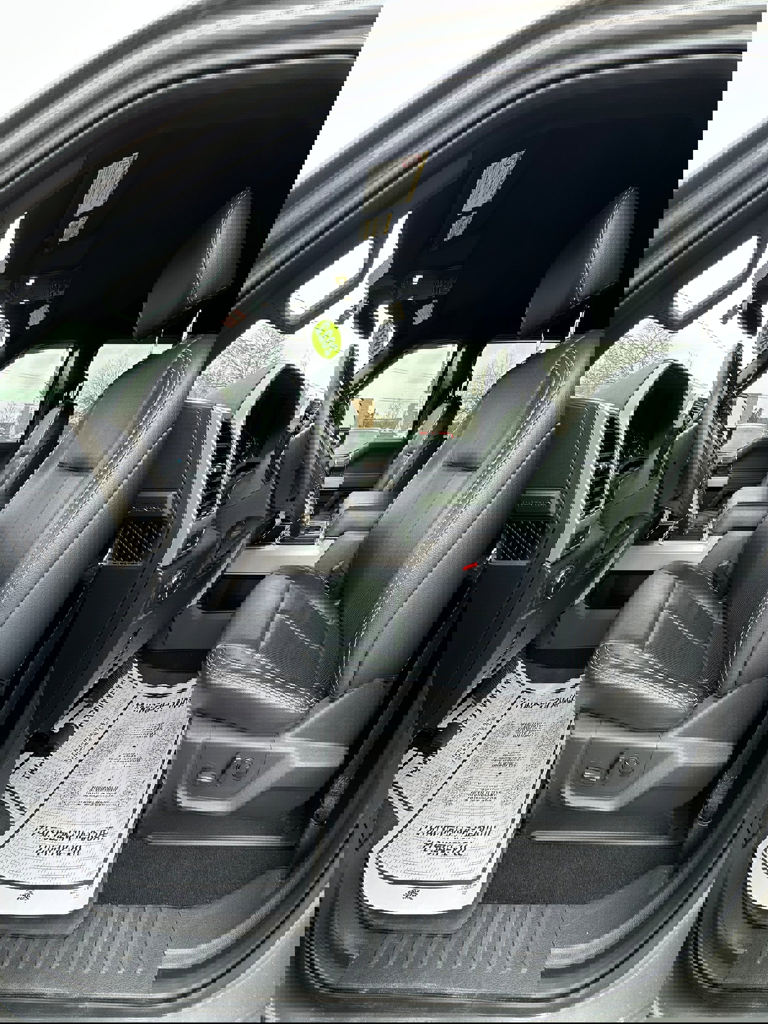 Used 2022 Ford F250 Lariat w/ Tremor Off-Road Package image 13