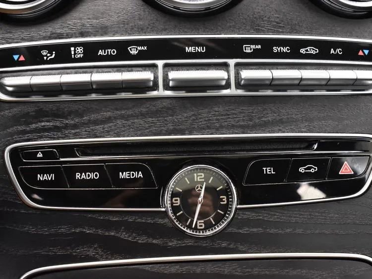 Used 2018 Mercedes-Benz C 300 4MATIC Sedan w/ Premium Package image 33