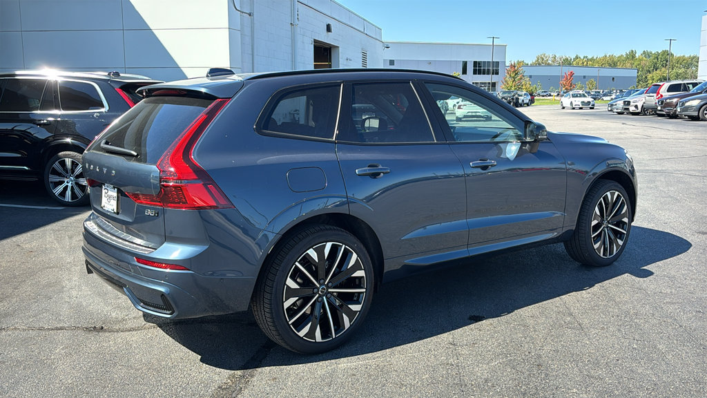 New 2027 Volvo XC60 B5 Ultra AWD/4WD image 28
