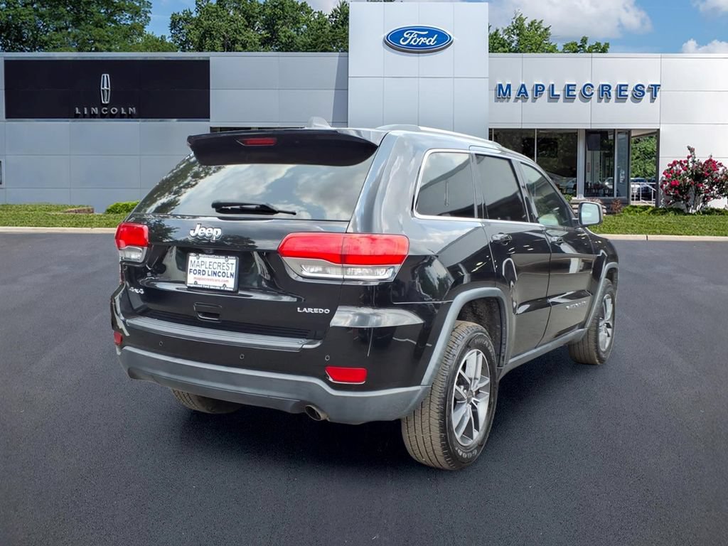 Used 2019 Jeep Grand Cherokee Laredo w/ Laredo X Package AWD/4WD image 4