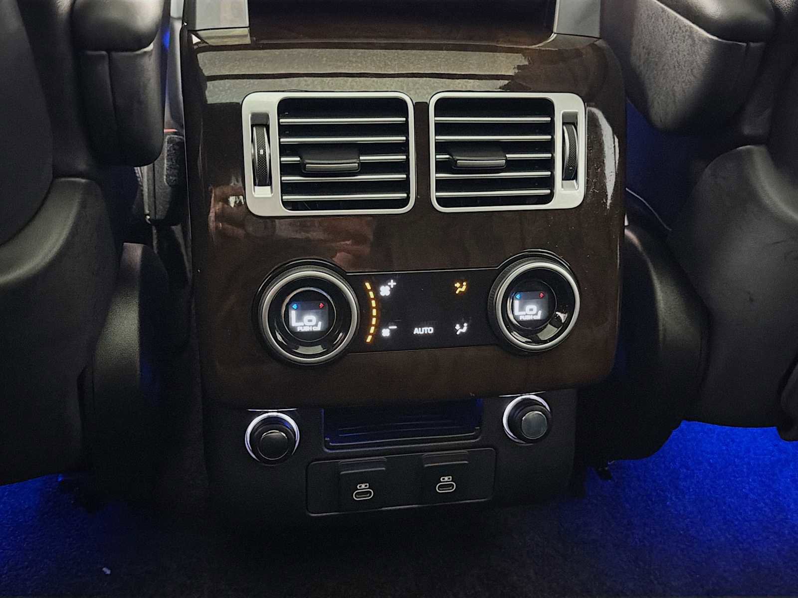 Used 2022 Land Rover Range Rover P525 Westminster Edition image 25