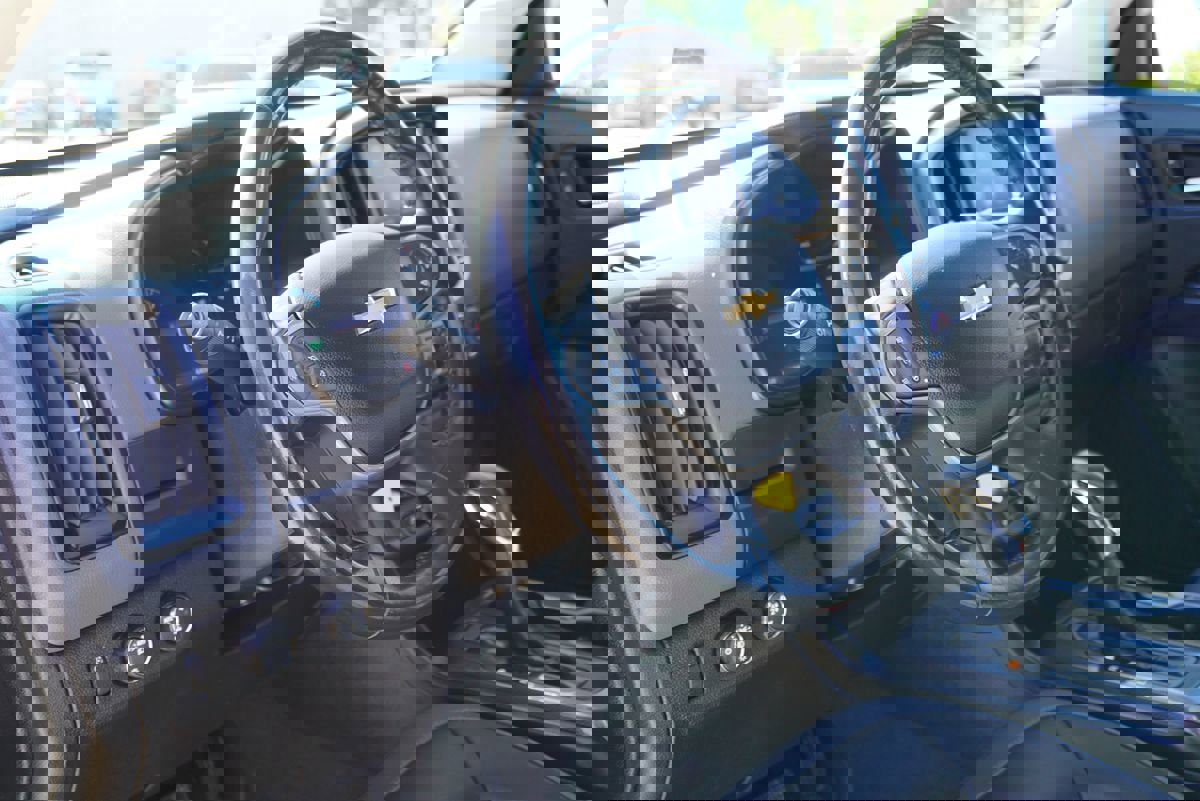 Used 2022 Chevrolet Colorado Z71 AWD/4WD image 25