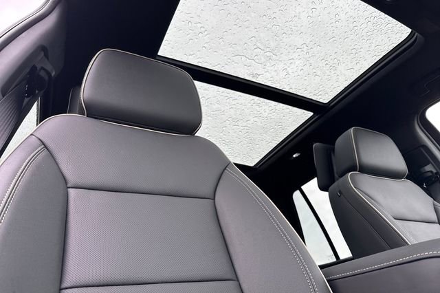 New 2026 GMC Yukon Elevation image 21