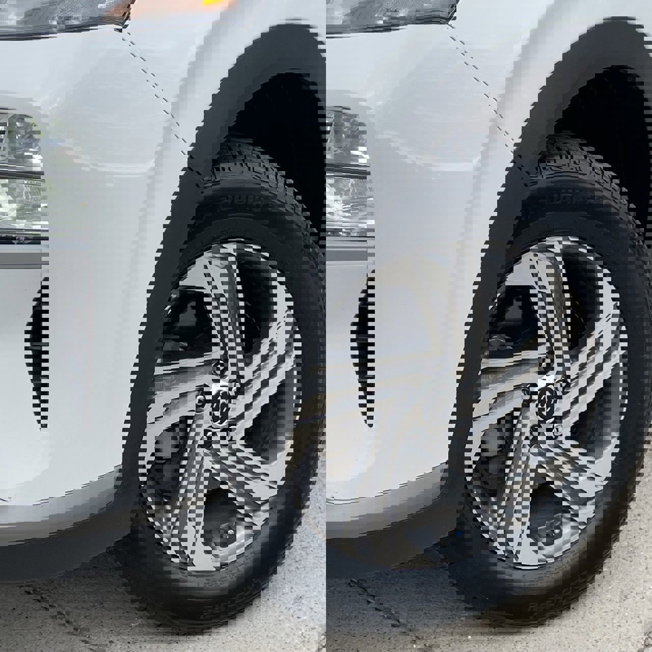 Used 2023 Hyundai Santa Fe SEL image 7