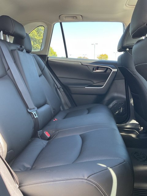 Used 2024 Toyota RAV4 XLE w/ Convenience Package FWD image 21