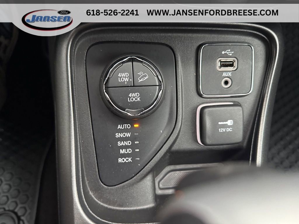 Used 2018 Jeep Compass Trailhawk w/ Cold Weather Group AWD/4WD image 24