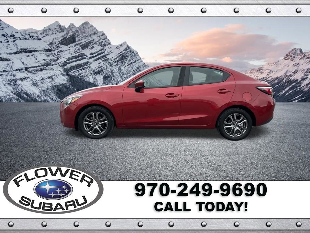 Used 2019 Toyota Yaris LE image 4