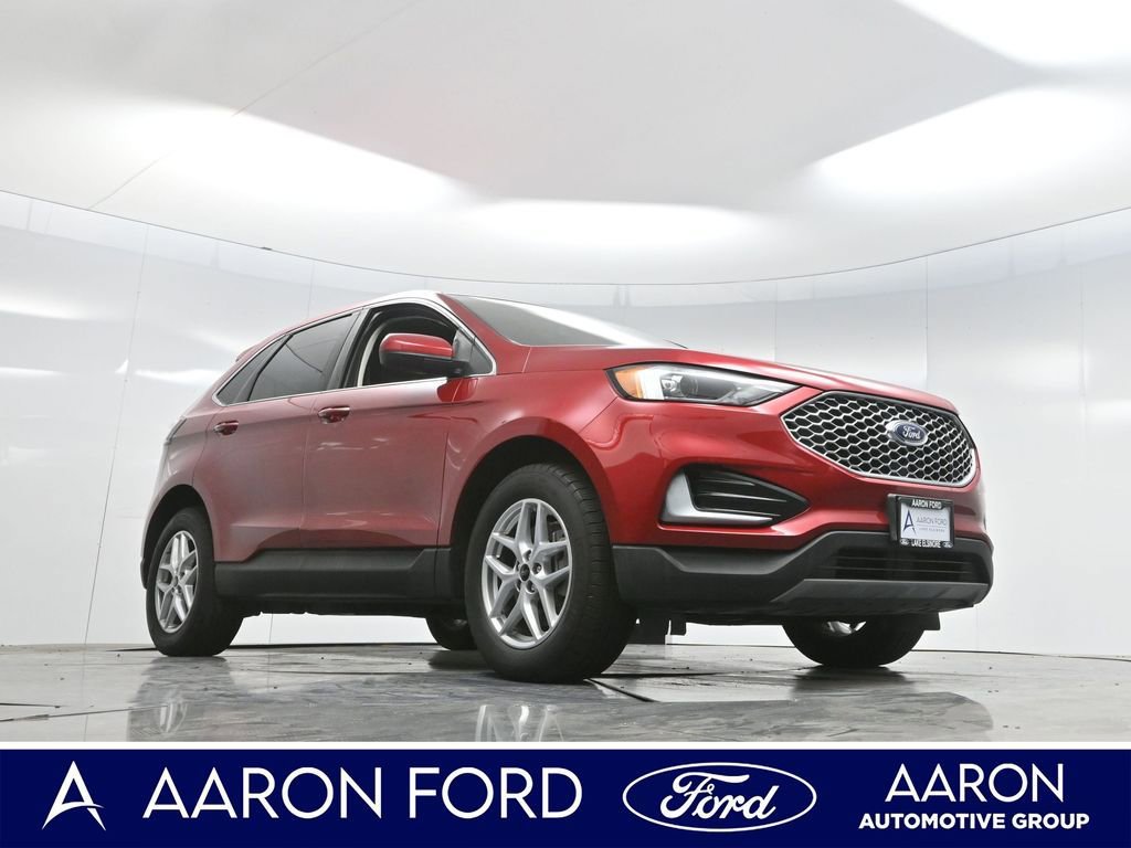 Used 2023 Ford Edge SEL image 3