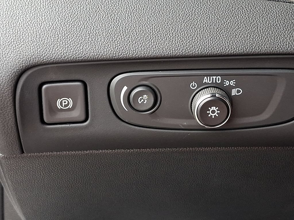 Used 2021 Buick Enclave Avenir w/ Avenir Technology Package AWD/4WD image 25
