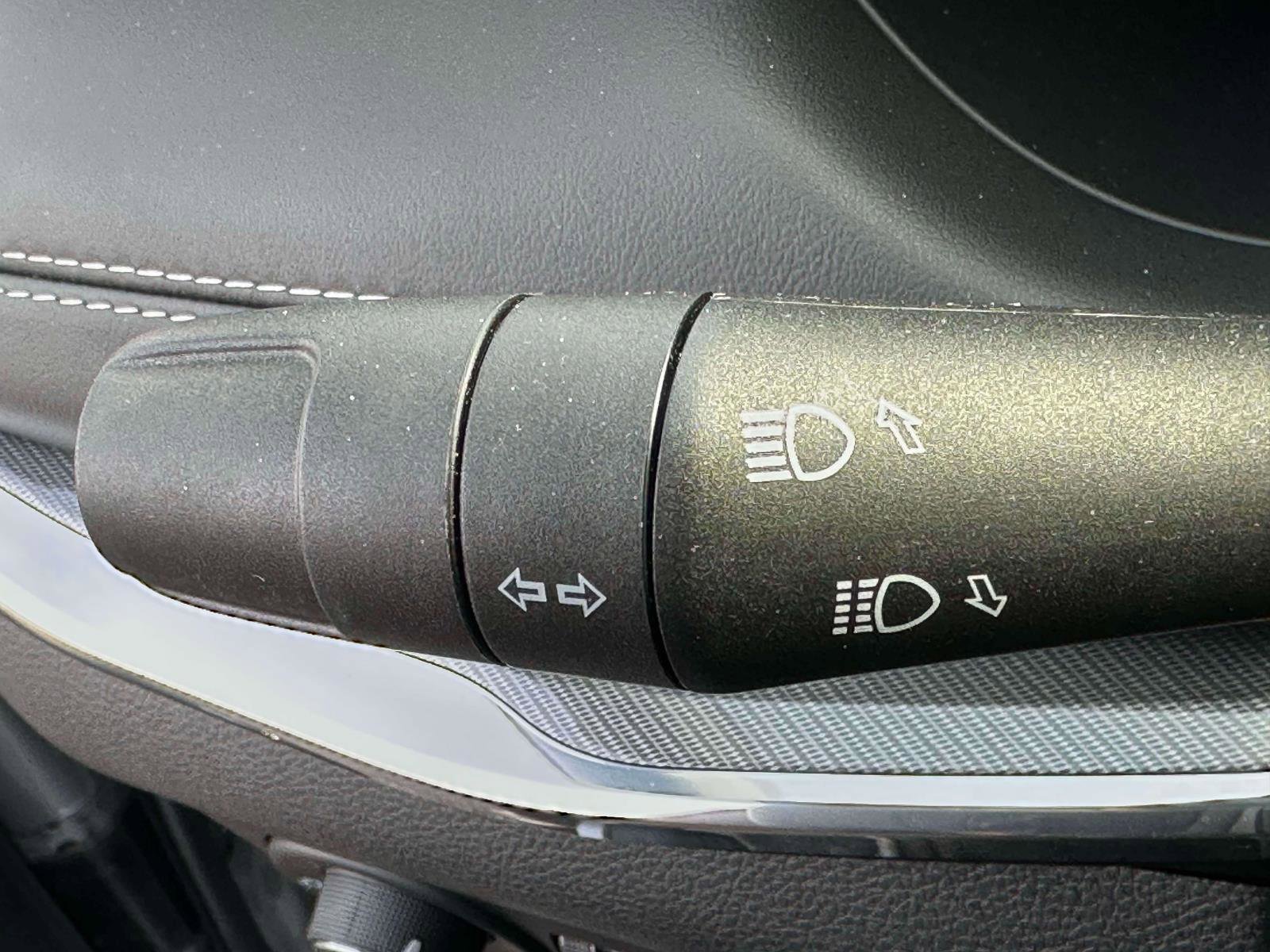 Used 2023 Jeep Compass High Altitude w/ Driver Assist Group I image 23