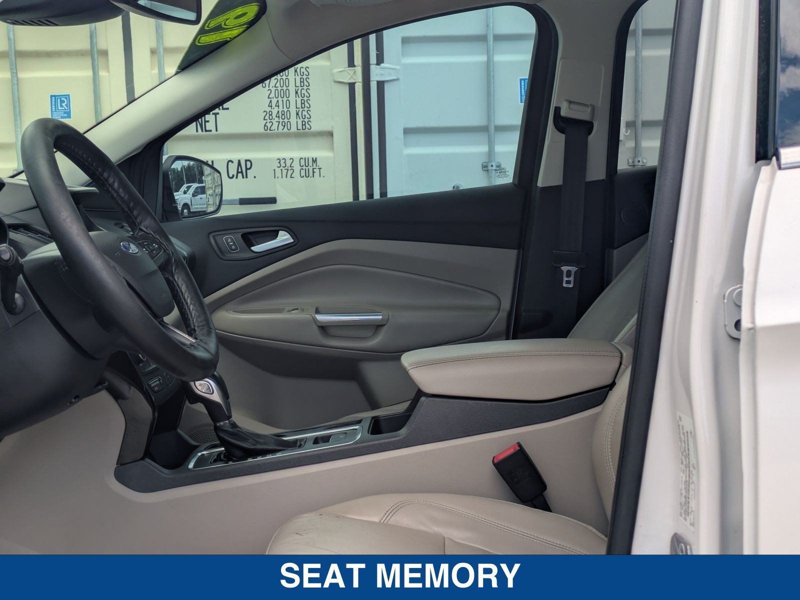 Used 2019 Ford Escape Titanium AWD/4WD image 22