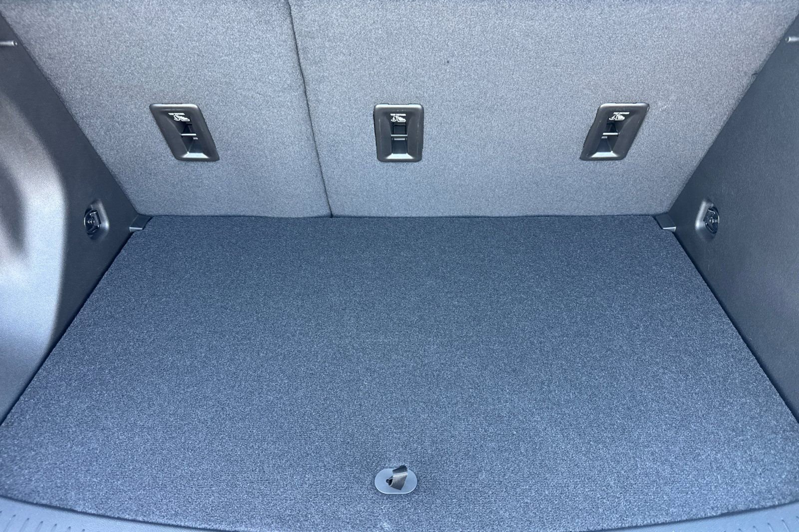 New 2027 Chevrolet Bolt LT w/ Comfort Package image 14