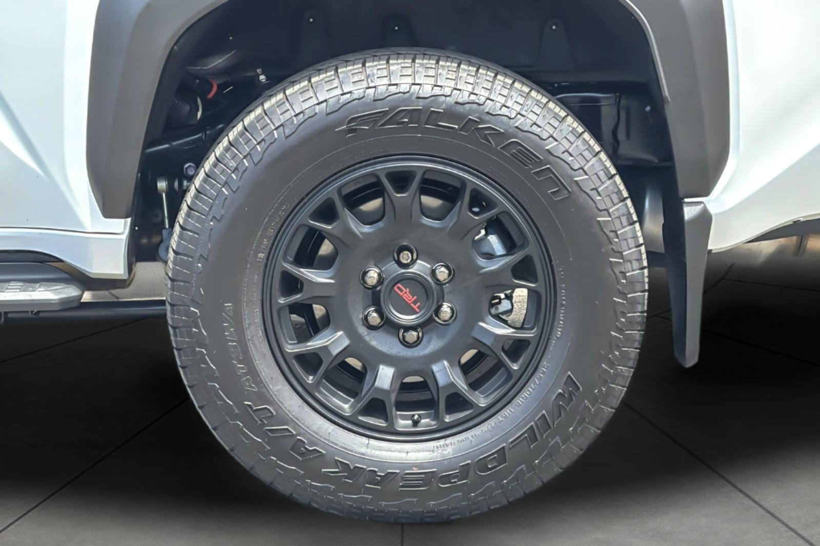 Used 2025 Toyota 4Runner TRD Off-Road Premium AWD/4WD image 25