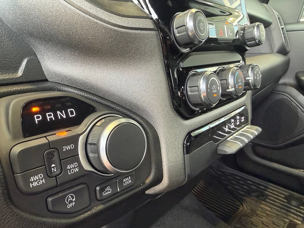 New 2026 RAM 1500 Warlock AWD/4WD image 19