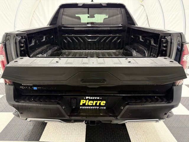 Used 2025 Chevrolet Silverado EV LT image 4