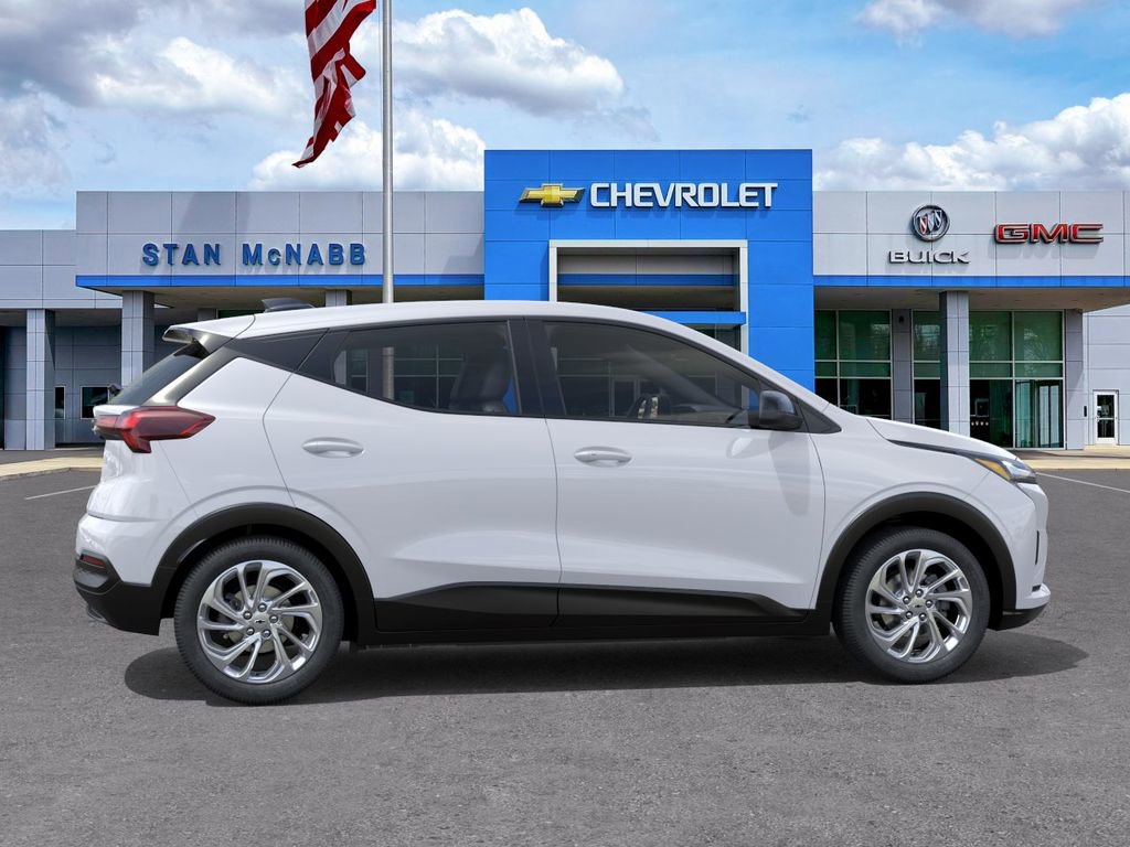 New 2027 Chevrolet Bolt LT image 5