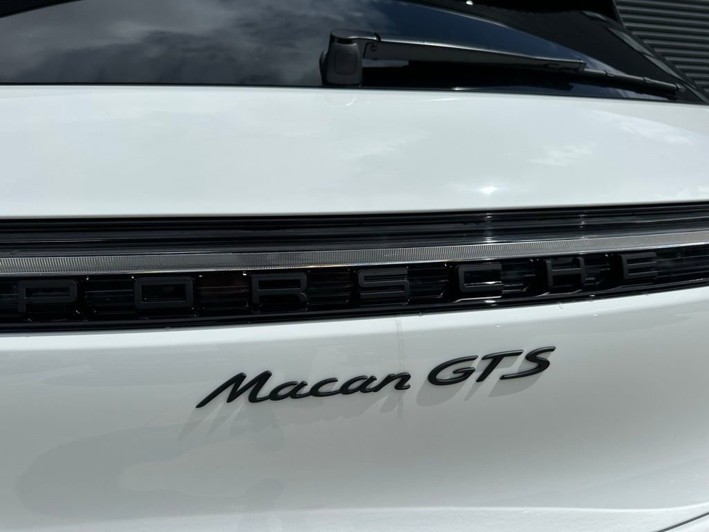 Used 2025 Porsche Macan GTS image 12