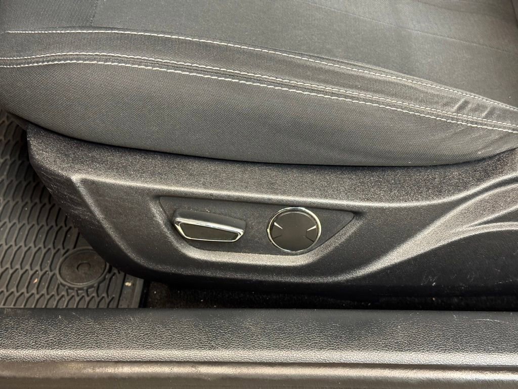 Used 2019 Ford Mustang GT RWD image 12