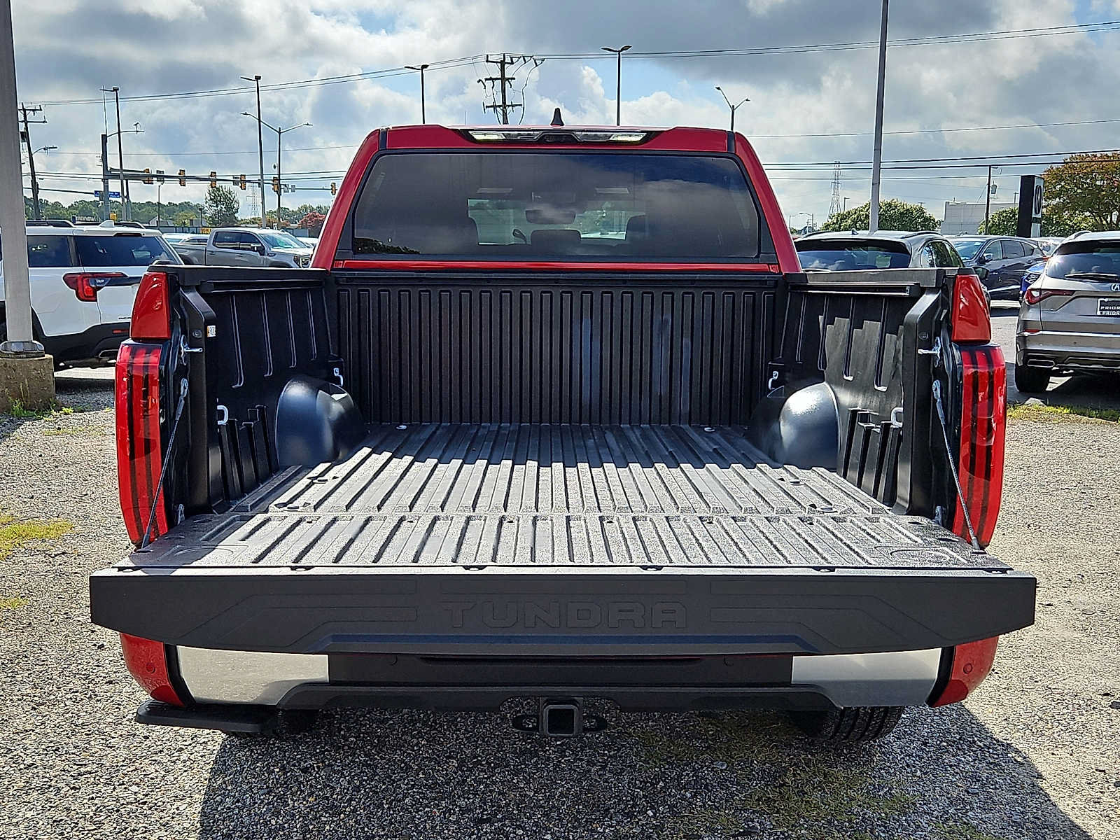 Used 2025 Toyota Tundra Limited AWD/4WD image 29